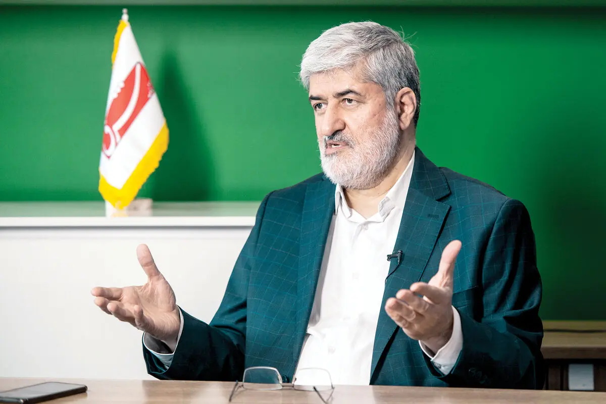 تحلیل فشار هم‌زمان نظامی و اقتصادی بر ایران؛ دیدگاه علی مطهری