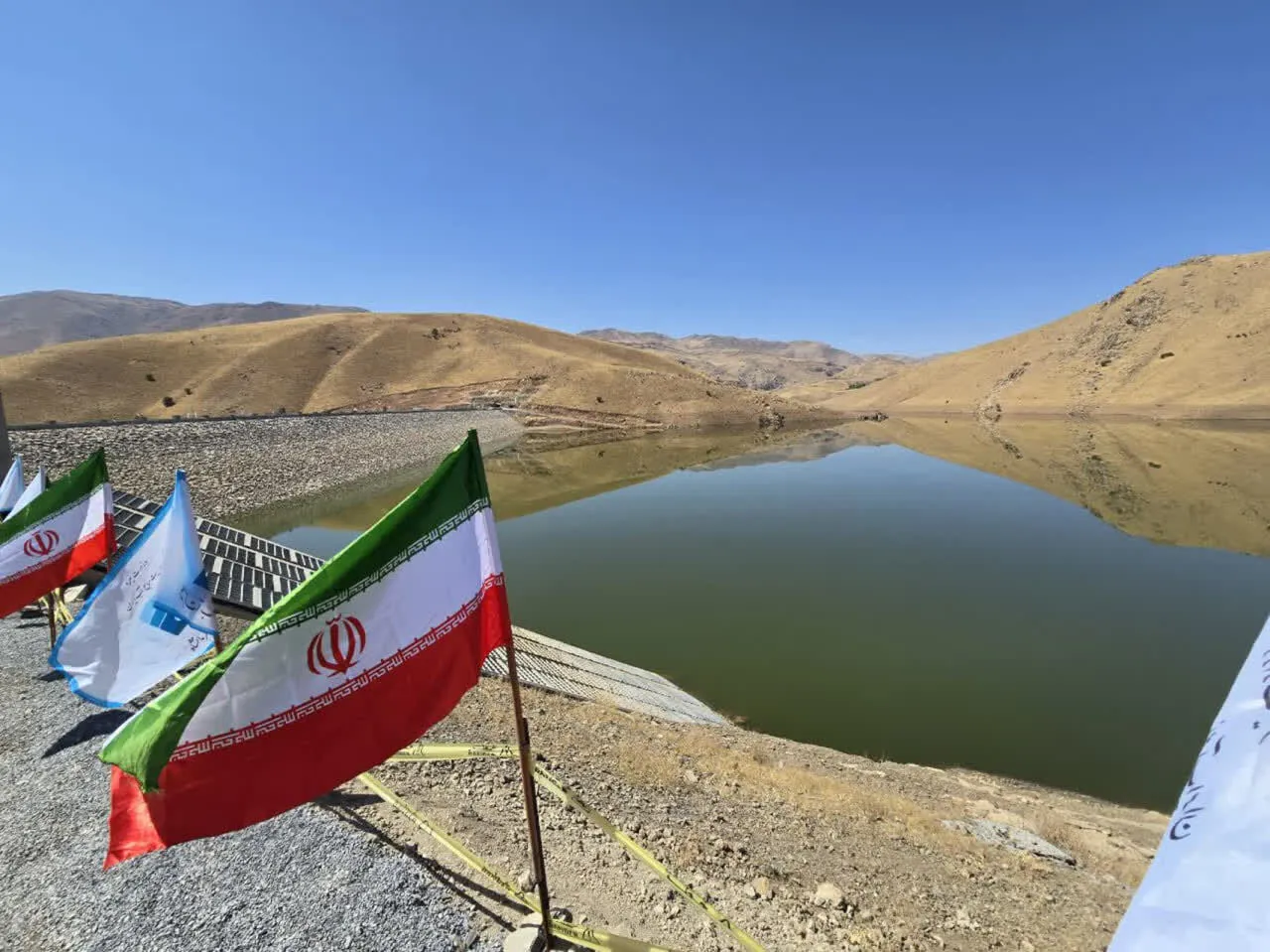 دستور وزیر نیرو برای انتقال آب سد آناهیتا به کنگاور اجرایی می‌شود