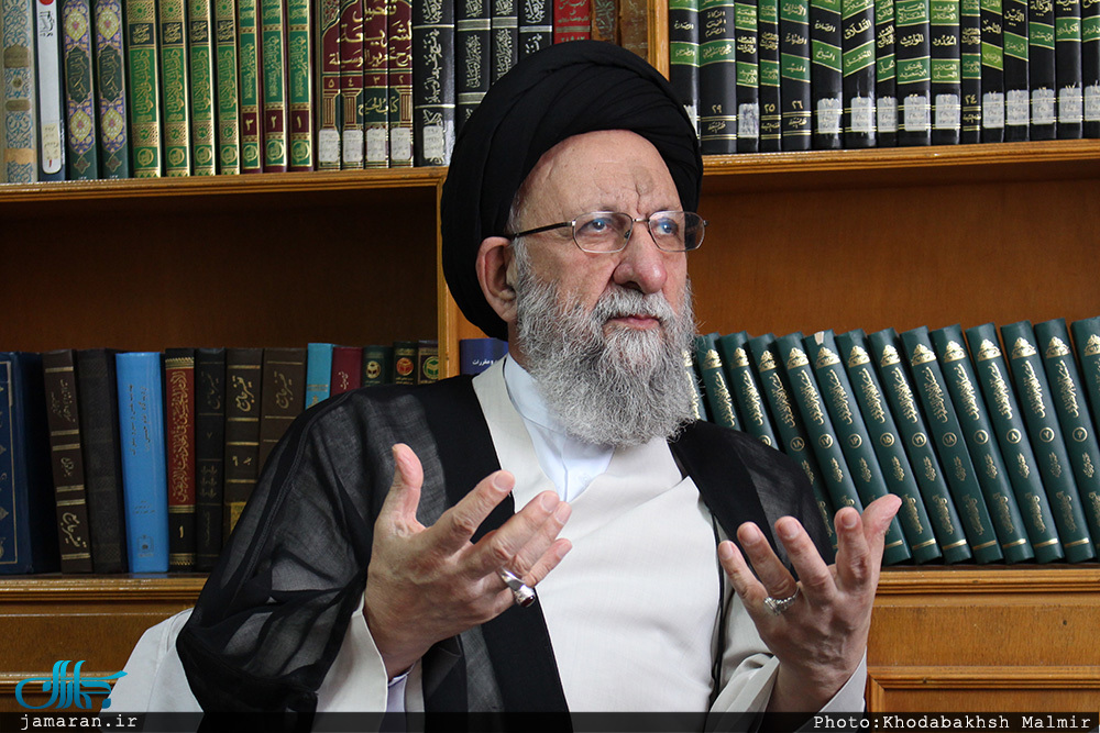 آیت‌الله نورمفیدی: وقت مچ‌گیری نیست؛ دشمن به دنبال جدایی ملت و حاکمیت است