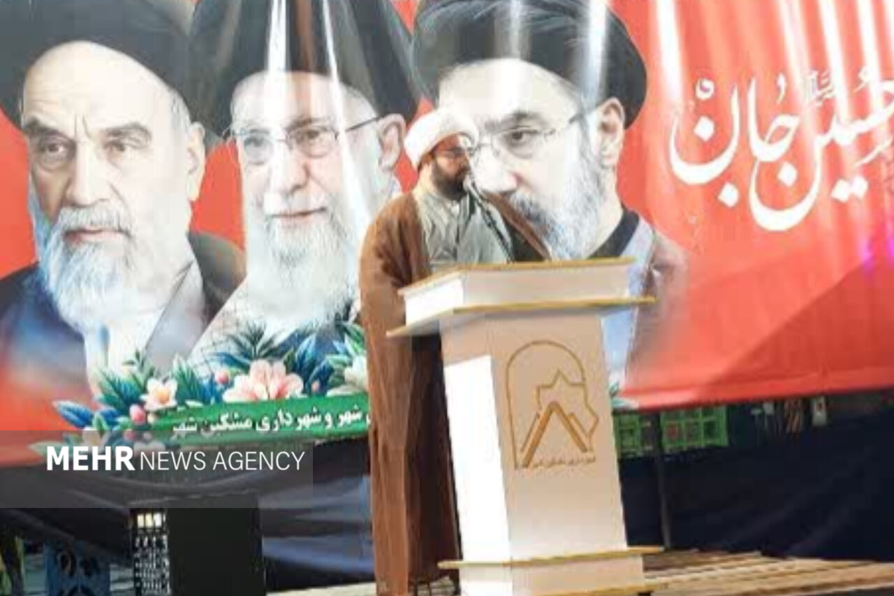 حجت‌الاسلام فاضلی‌نیا: اتحاد مردم، راه مقابله با توطئه‌های دشمن