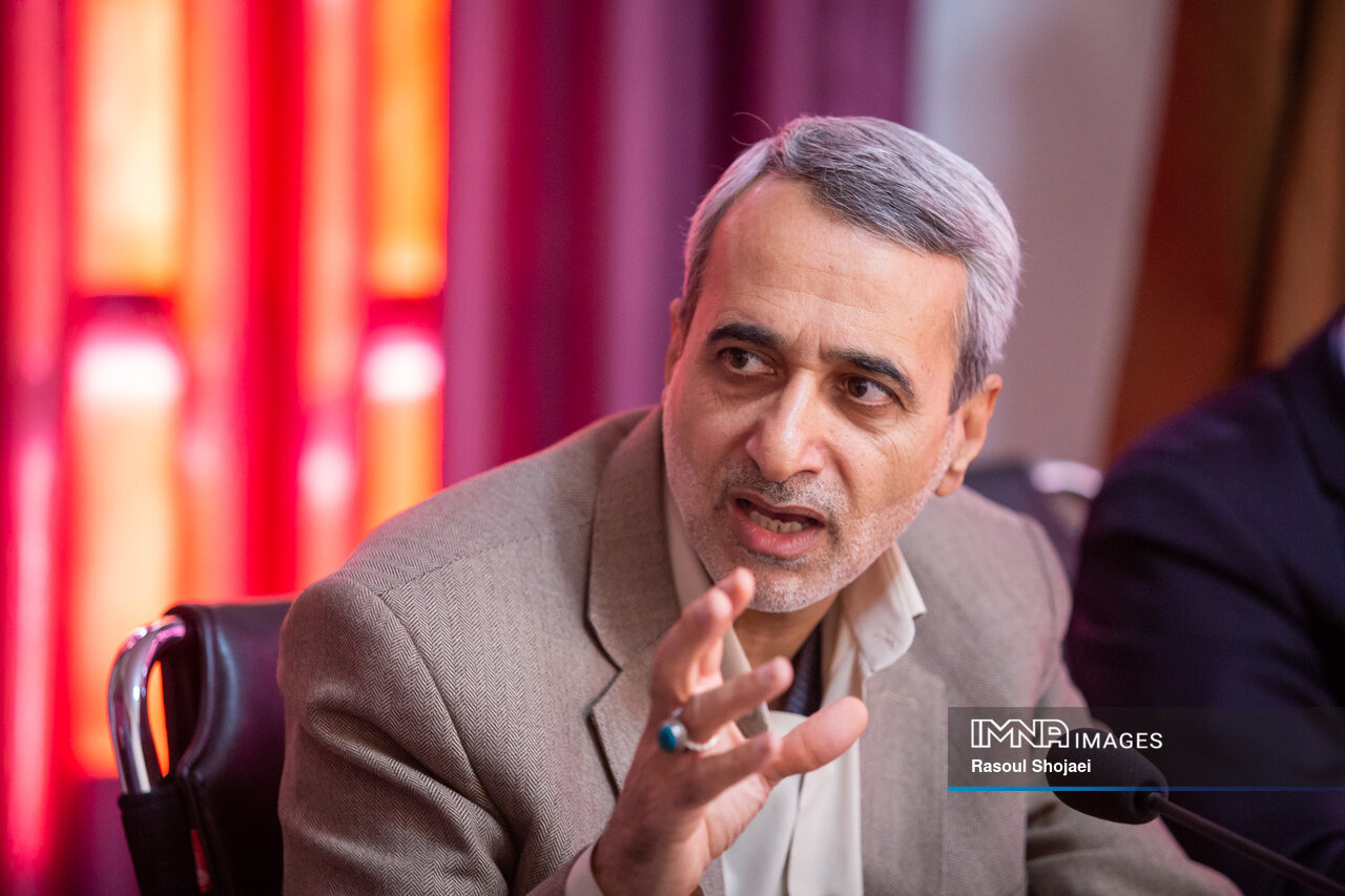 مقتدایی: مد و لباس باید به ابزاری برای انتقال هویت تمدنی تبدیل شود