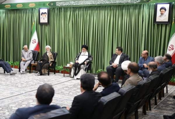 تأکید آیت‌الله علم‌الهدی بر تغییر رویکرد مدیریتی در مدارس خراسان رضوی