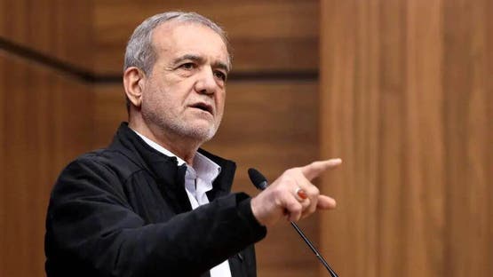 هشدار درباره سیگنال‌های اقتصادی رئیس‌جمهور؛ تریبونی برای بازار و دشمن