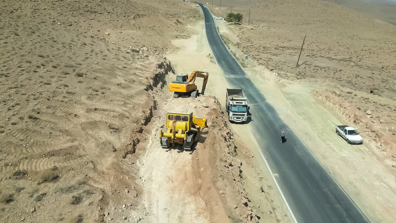 ایمن‌سازی محور گردشگری ده‌بالا در تفت؛ رفع نقاط حادثه‌خیز در ۴ کیلومتر