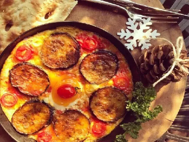 ورقه گیلانی؛ طعم اصالت شمال در ترکیب بادمجان و گوجه